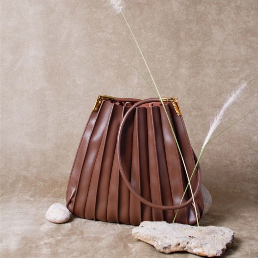 Accessories Lockwood | Carrie Pleated Shoulder Bag