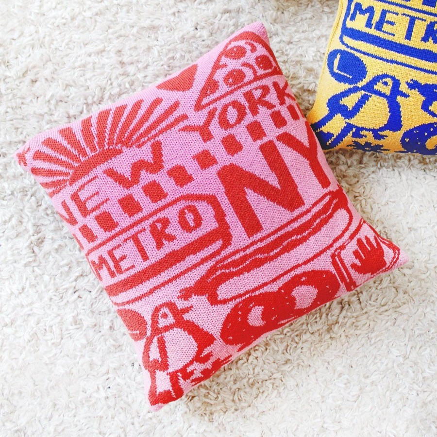 Home Lockwood Pillows & Throws | New York Throw Pillow